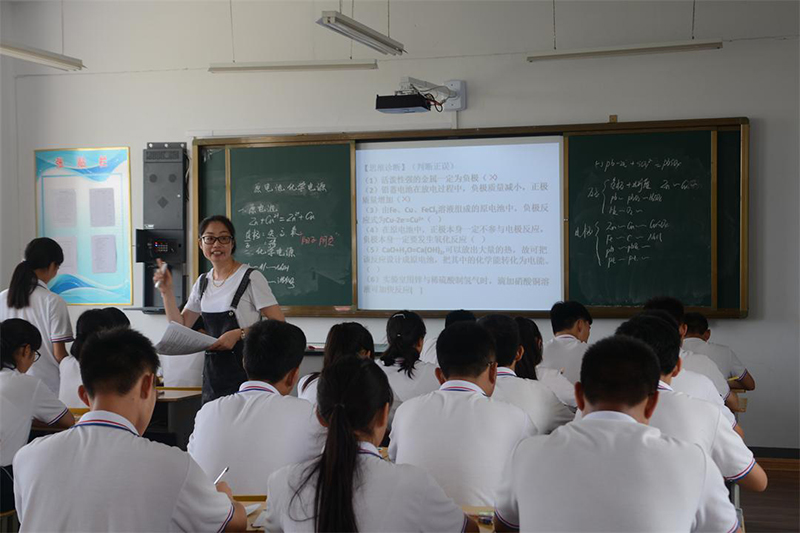 我校多名优秀教师赴徐州市双沟中学交流学习